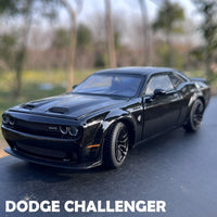 1:32 Scale Dodge Challenger SRT Hellcat Die-Cast Muscle Car Model with Light & Sound